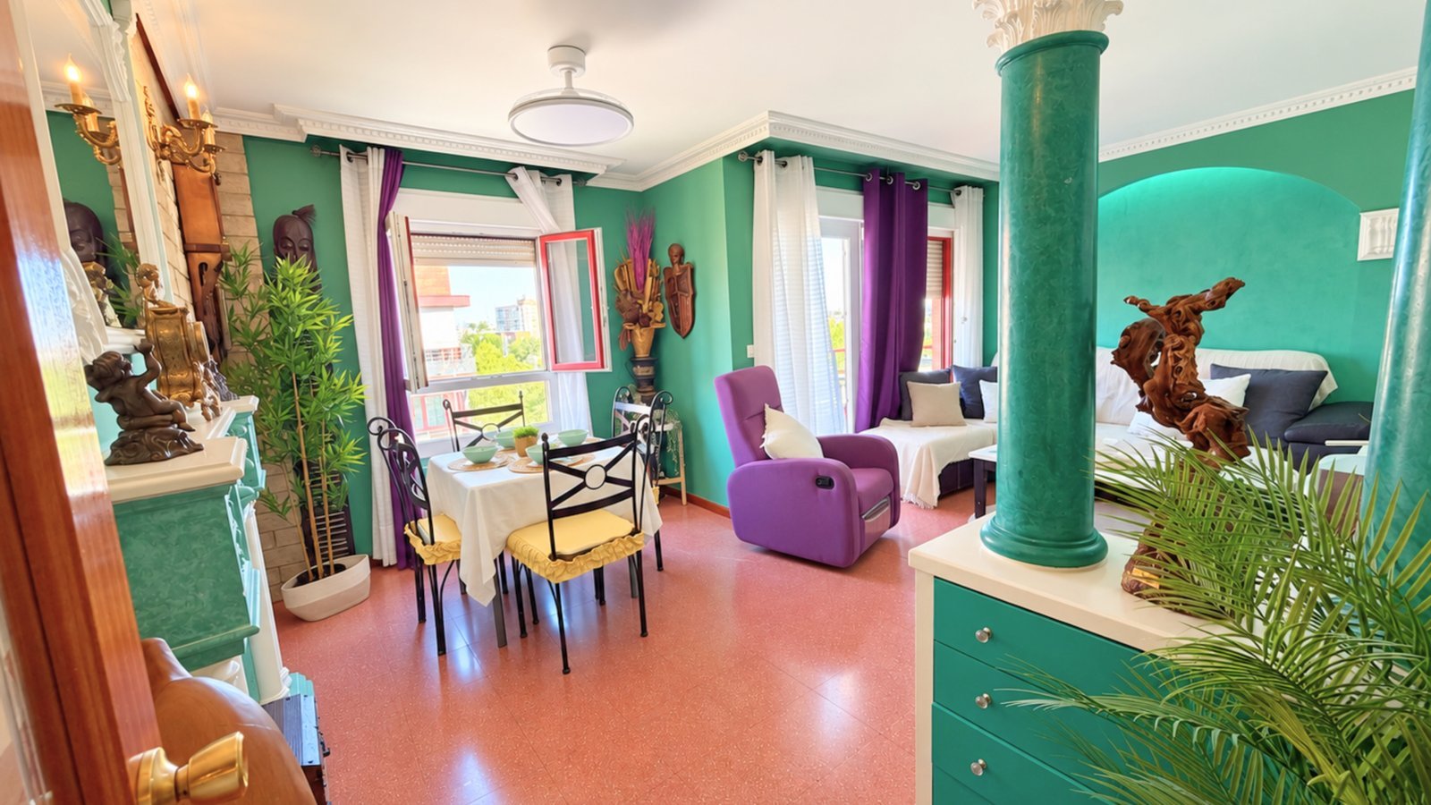Colourful living room interior of a property listed by InmoYael.